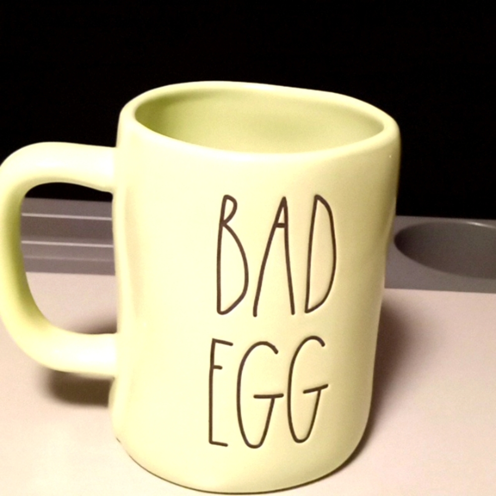 Rae Dunn Easter mug